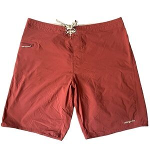 . Patagonia Stretch Wayfarer Board Shorts Size 38
